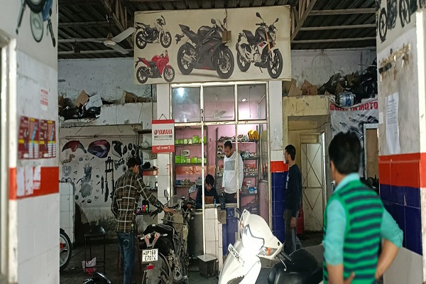 Best Bike Service Center In Indirapuram | Bhavya Bike Spare Parts | Indirapuarm Ghaziabad